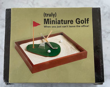 Golf miniature triangle (vraiment) ~ Neuf scellé