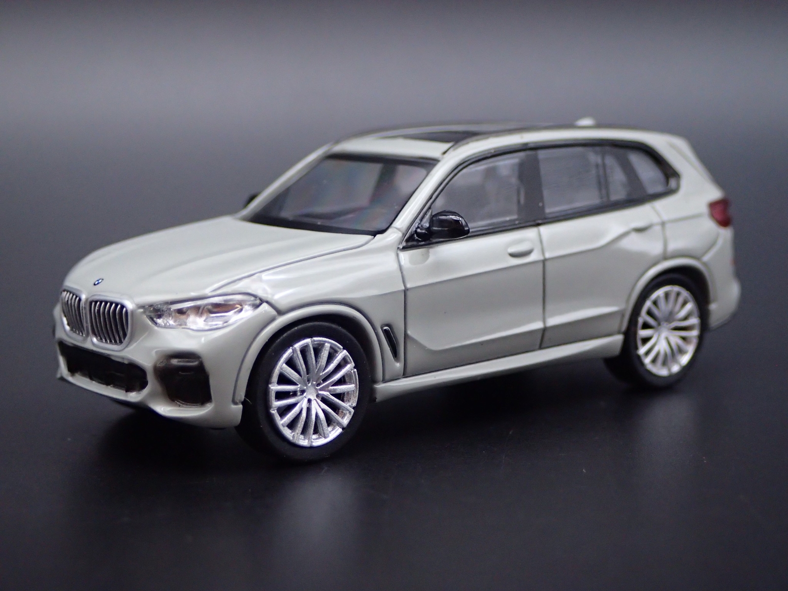 2018-2023 BMW X5 LUXURY SUV G05 1:64 SCALE COLLECTIBLE DIORAMA DIECAST MODEL  CAR | eBay