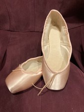 Suffolk Pointe Shoes