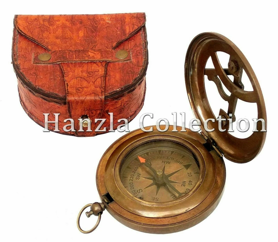 Brújula náutica de bolsillo de latón antiguo de 3" con botón pulsador con estuche de cuero Foto 3 de 4