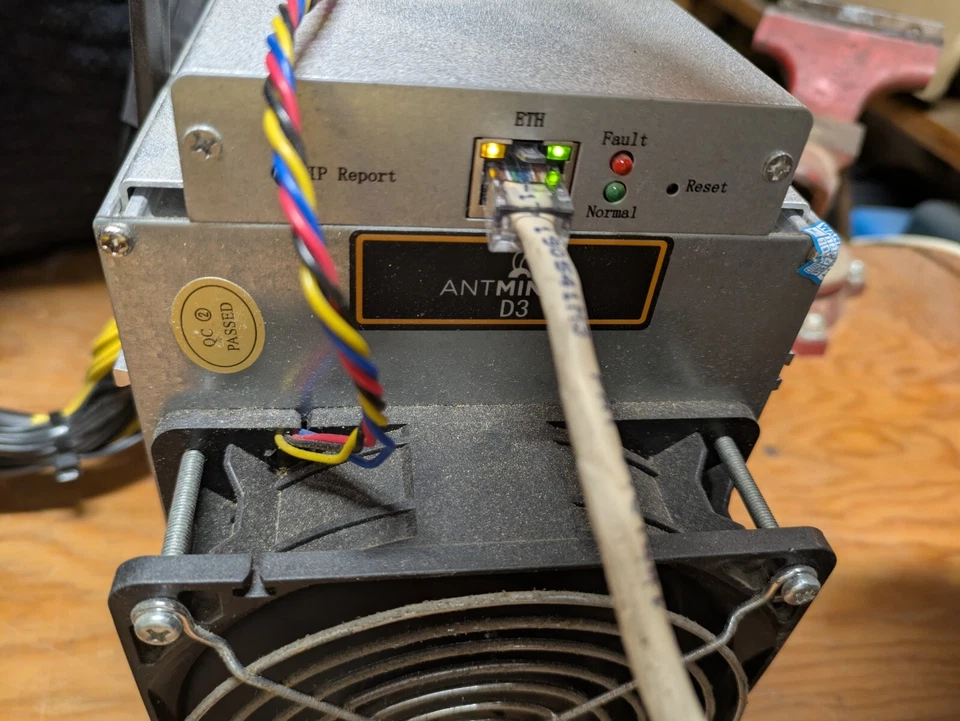 Bitmain Antminer D3 19.3G - Image 3 of 4