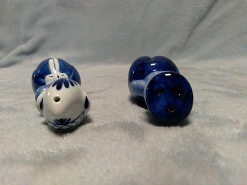 Delftware Dutch Boy Girl Salt Pepper Shaker Crown Mark on Girls Left Foot - Picture 5 of 6