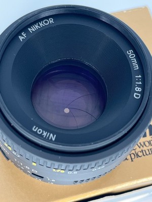Nikon AF FX NIKKOR 50mm F/1.8D Lens for Nikon DSLR Cameras for
