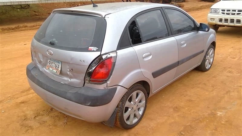 Manija de puerta del conductor montaje exterior carrocería color puerta se adapta 06-11 Kia Rio OEM Foto 3 de 4