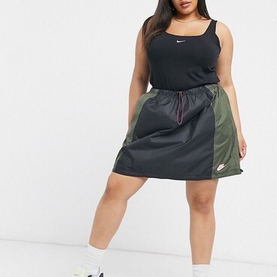 NWT $50 NIKE Skirt Tennis Icon Clash Women's 2X Black Woven Color Block