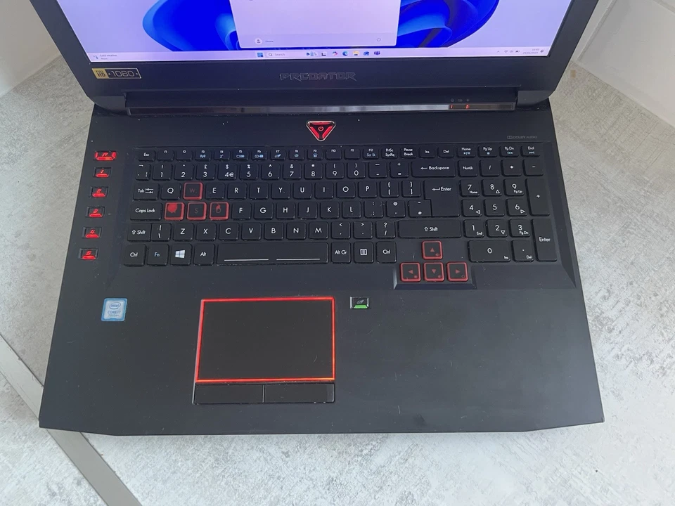 ๐ฎ Acer Predator G9-793 | i7-7700HQ | 16GB | 1TB SSD | GTX 1070 8GB | 17.3โ Win - Image 3 of 4