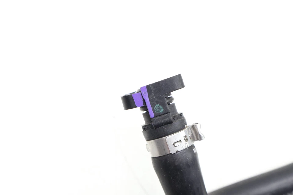 2013-2016 AUDI RS5 4.2L - Vacuum HOSE / PUMP / Valve 8T0133783 - Image 2 of 4