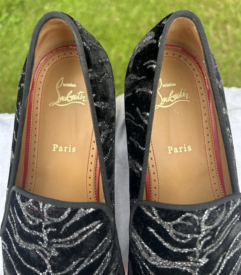 Mocasines Christian Louboutin, talla 45 EE. UU. 11,5/12. Negro brillante. Usado una vez Foto 3 de 4