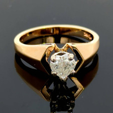 10kt Yellow Gold Heart Shaped Diamond Engagement ring size 5.5