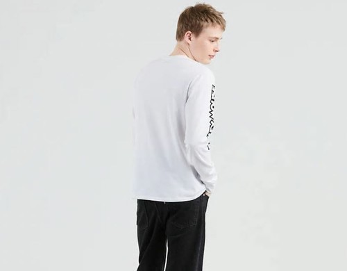 Men Levi's x Disney Mickey Mouse Long Sleeve Graphic Tee Shirt White Size Large - 第 5/12 張圖片