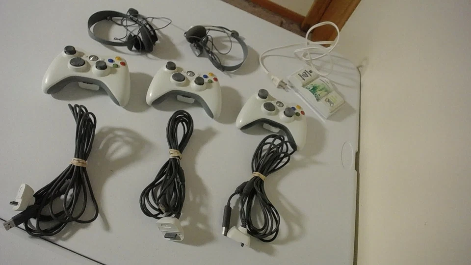 RARE XBOX 360 Console Complete In Box Controllers headsets intercooler HUGE LOT! - Image 2 of 4