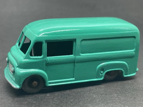 MATCHBOX LESNEY No.69 COMMER 30 CWT VAN - RECREATION