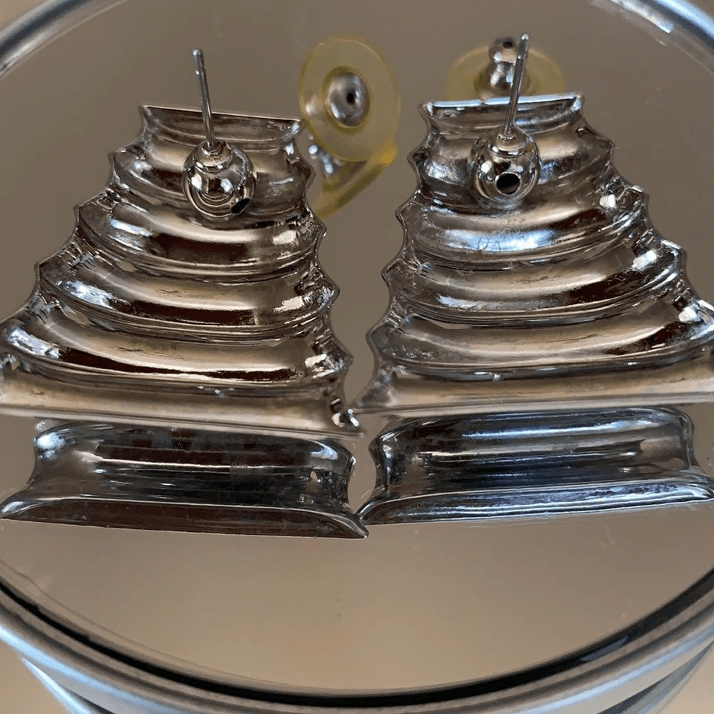 Vtg haystack shaped silver post earrings - image 4