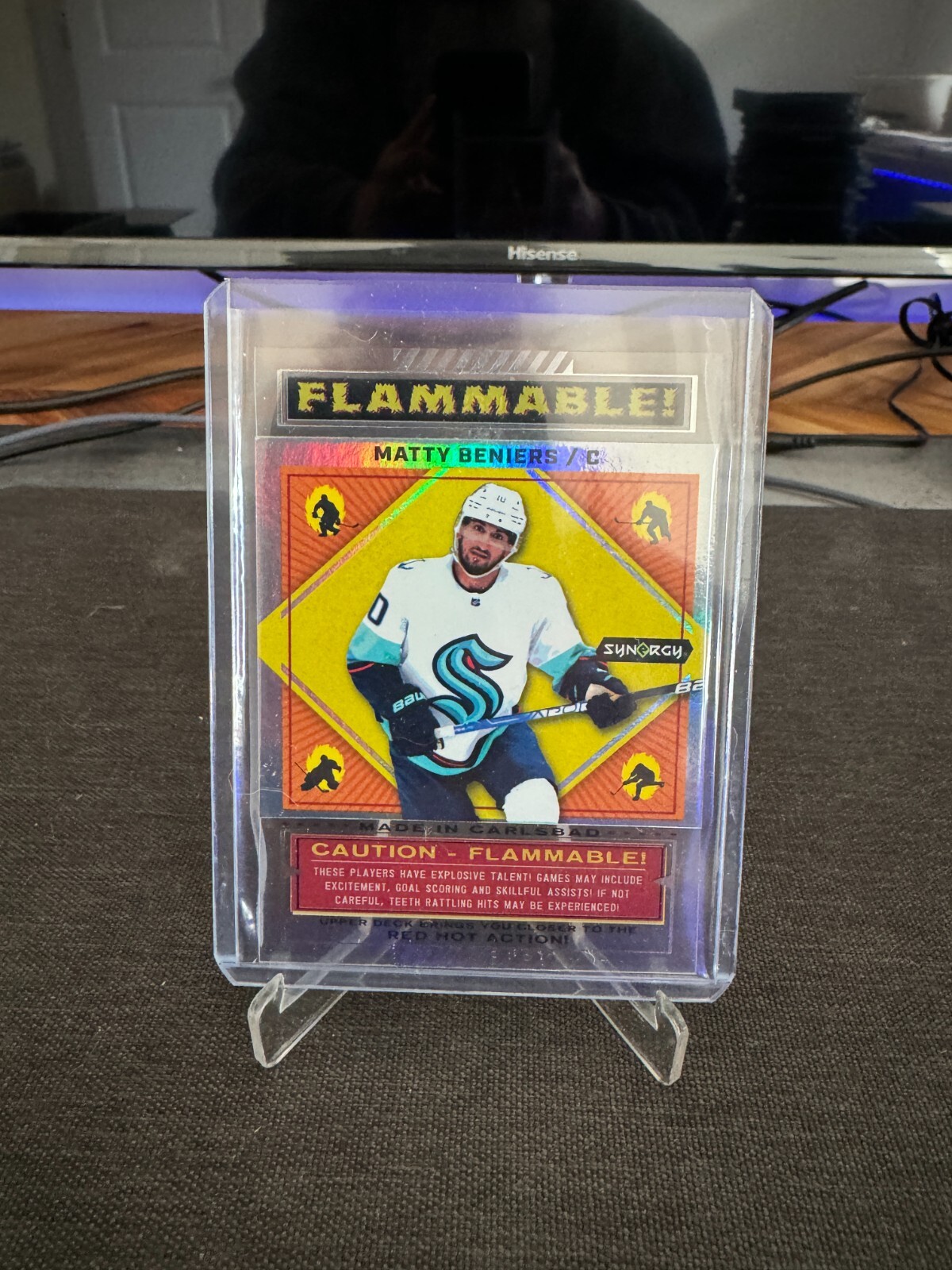 2023-24 Upper Deck Synergy Flammable SP Acetate #FL-25 Matty Beniers Kraken