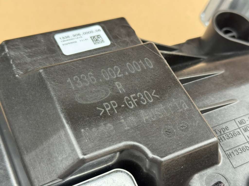 2025 2026 Rolls Royce Cullinan RH Right Headlight LED Perfect! Complete!