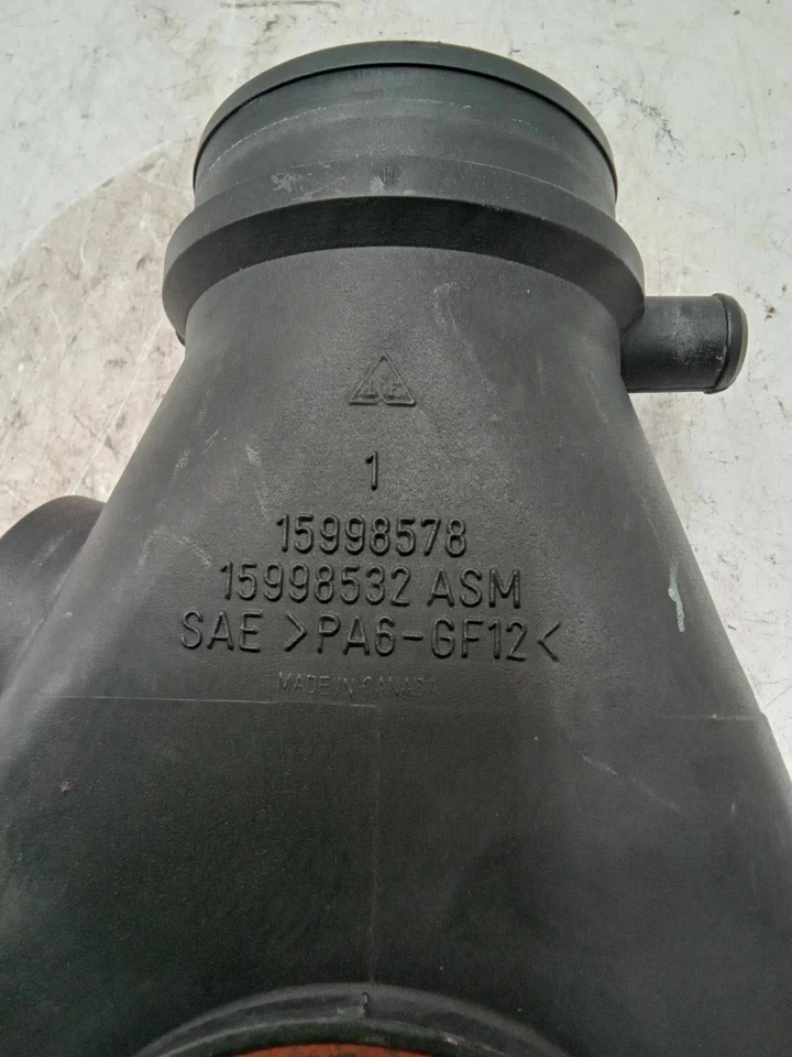 95-99 Chevy Suburban Tahoe Yukon Purificador de Aire Carcasa Sombrero Superior USADO FABRICANTE DE EQUIPOS ORIGINALES 15998578 Foto 4 de 4