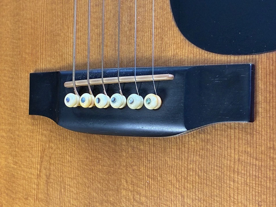 Martin D-28 1993 + L.R.Baggs Anthem PU con estuche rígido potente resonancia ... - Imagen 4 de 4