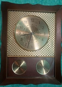 Westclox Nocord Wall Clock/Tempature & Humidity