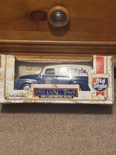Die-Cast Heileman  s Old Style 1951 GMC Truck Bank