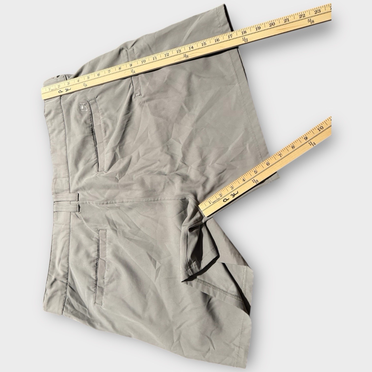 Huk Fishing Flat Front Short Mens XXL Light Gray 6” Performance Fabric RN#144273 image 2