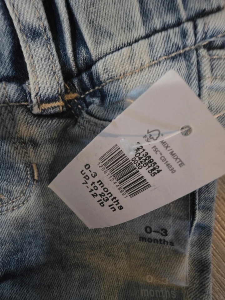 NWT Old Navy Baby Boy/Girl Blue Jeans 0-3 M Months - Image 3 of 4