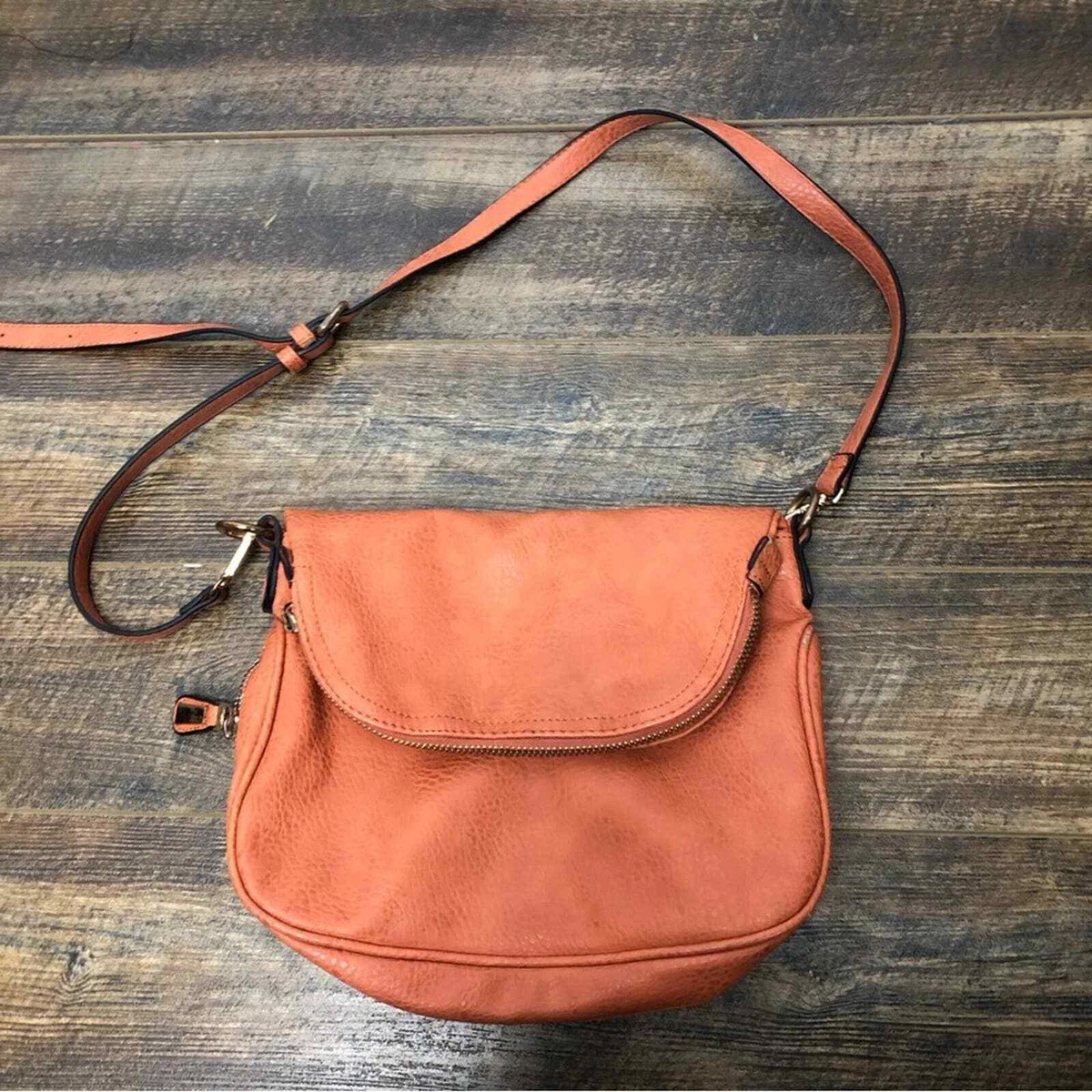 Moda Luxe Dandelion crossbody purse orange