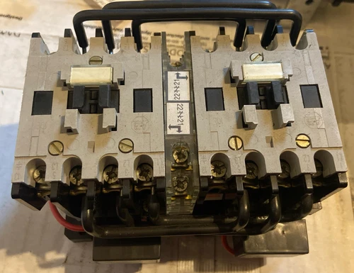 ALLEN BRADLEY 104-A18ND3 SER. C 110/120V 18A NSNP