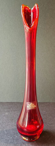 Viking Ruby Red Bud Vase Amberina Glass 11.25” Heart Shape Opening Vintage - Picture 1 of 17