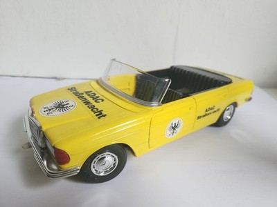 BIG Play Mercedes Cabrio ADAC gelb 30 cm lang 12 cm breit 8 cm hoch Oldtimer .