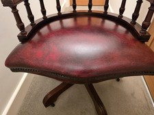 Traditional Red Leather Tufted Swivel Office Chair Padded Seat Dark Wood Frame