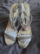 Womans Chix Silver  Shoes Size 8