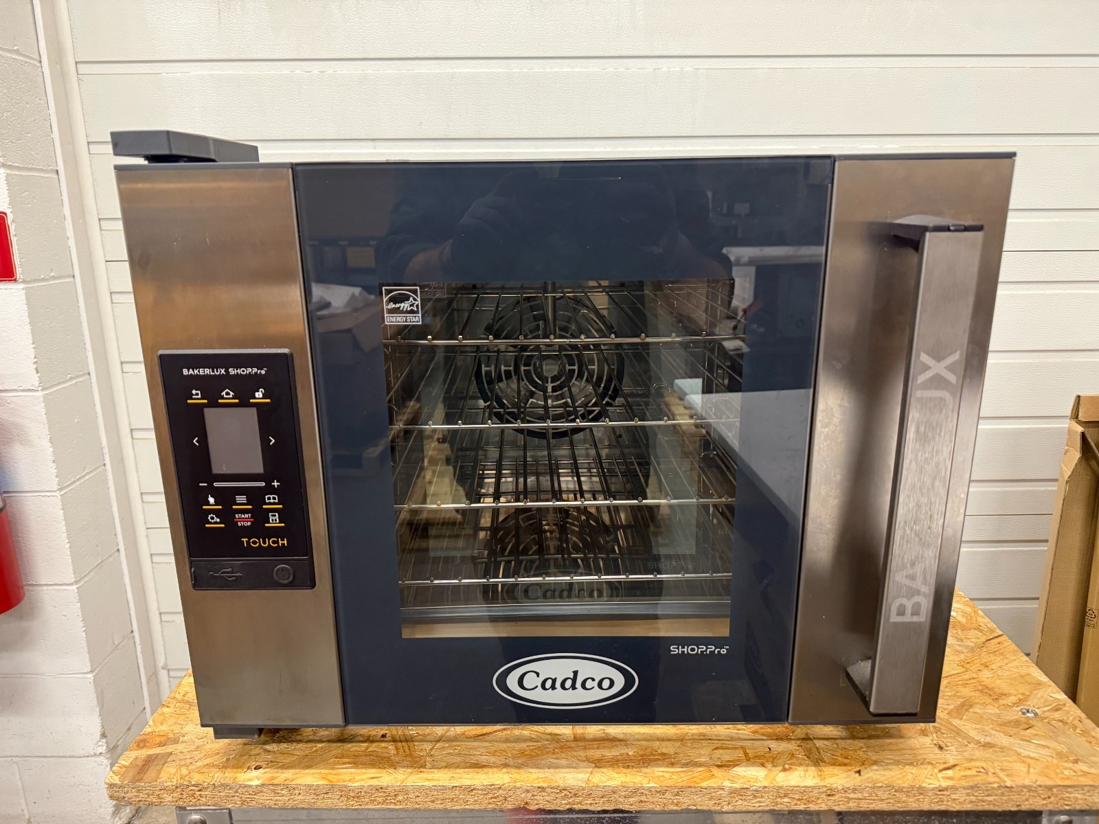 Cadco XAFT-04HS-TR Half Size Electric Countertop ConvectionOven 4Shelf Free Ship