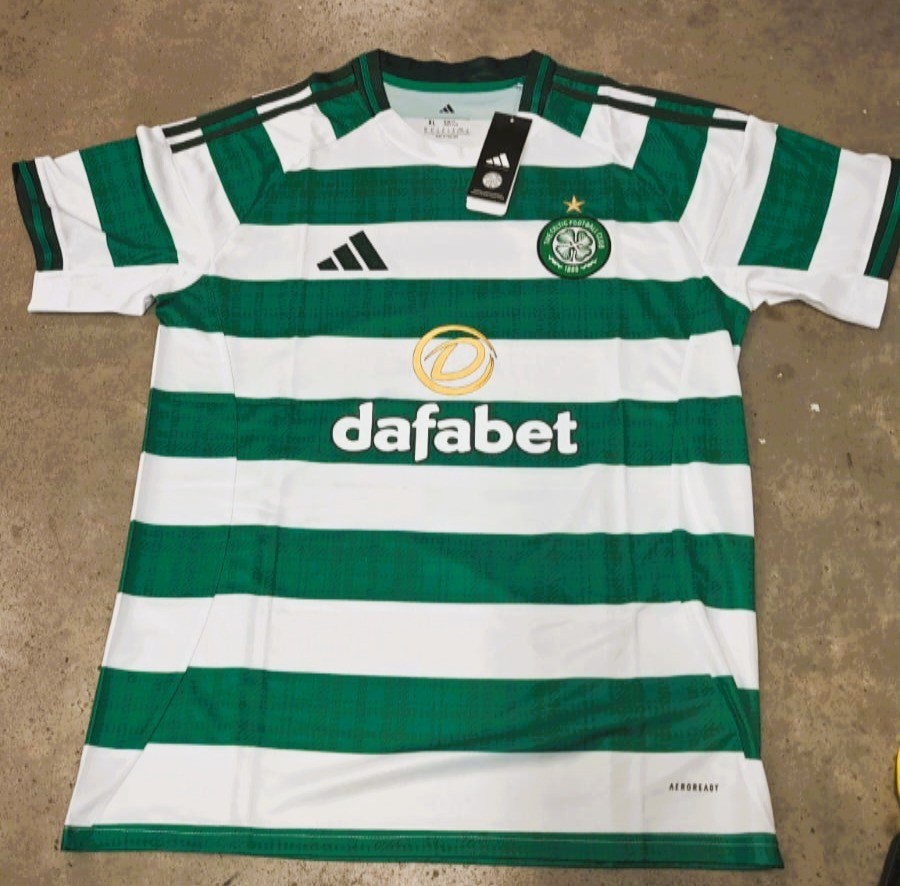 Camiseta de fútbol para adultos *Celtics FC* verde y blanca