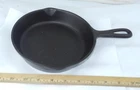 Vintage Unmarked Cast Iron Skillet w/ Heat Ring  # 4 Possibly Wagner Ware !
