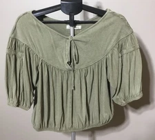 NWT We The Free Women’s Crop Olive Green Medium