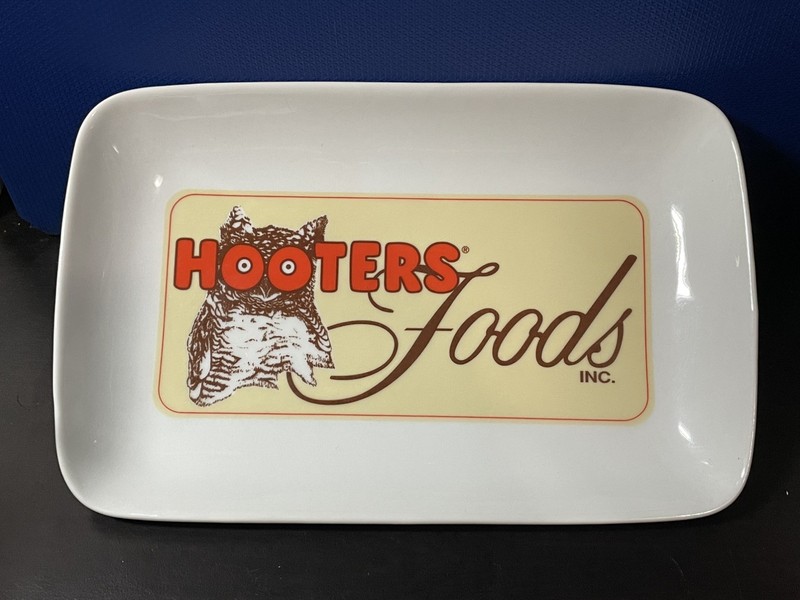 Hooters Foods Restaurant Wings Tray Platter Game Room Approximately 6 X 9 In