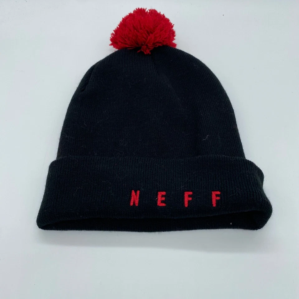 Neff 男女通用铐冬季帽带 Pom 暖色纯色黑色红色 Neff 标志均码 — 第 3/4 张图片