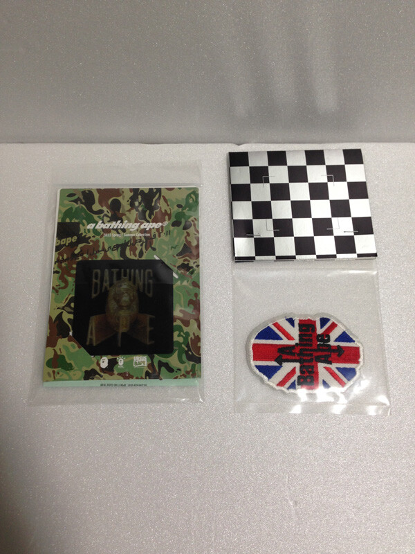 Bapeピンバッジとシール A Bathing Ape Bape Pin badge,Sticker,Patch,Key Chain set