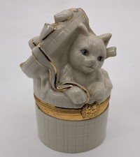 LENOX TREASURES -  The Cat's Surprise Treasure Box - Gold Trinket Box
