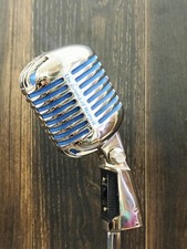 Retro Dynamic Microphone Vintage Metal Grill Classic Mic for Studio Stage Use.