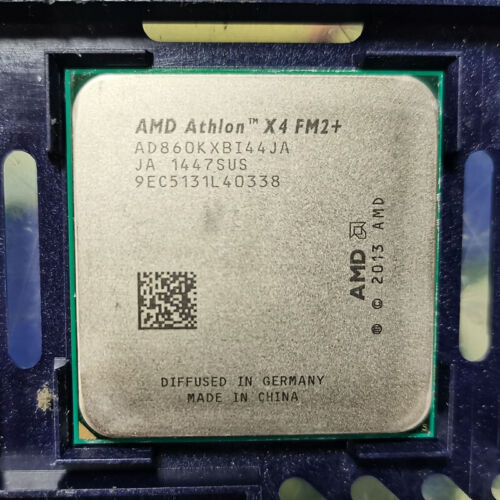 AMD Athlon X4 860K 3.7 GHz Quad-Core 4MB AD860KXBI44JA Socket FM2 CPU Processor - Picture 1 of 2