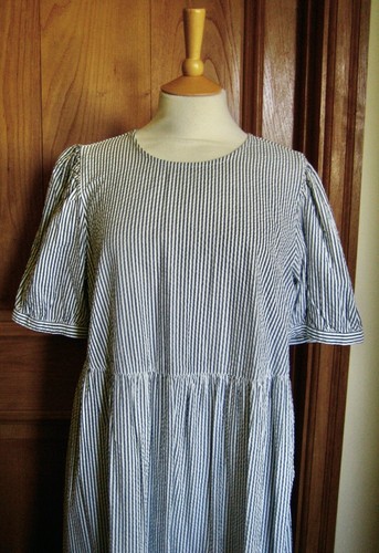 Grey White Striped Cotton Seersucker MARKS & SPENCER Summer Dress - 16R - BNWOT - Picture 2 of 12