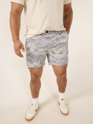 Chubbies NWT you drive me daisy original stretch twill shorts Size Large 4'' Inse