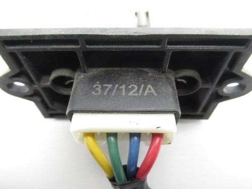 2014-2016 Subaru Forester Heat Sensor T1013684C OEM - Picture 8 of 9