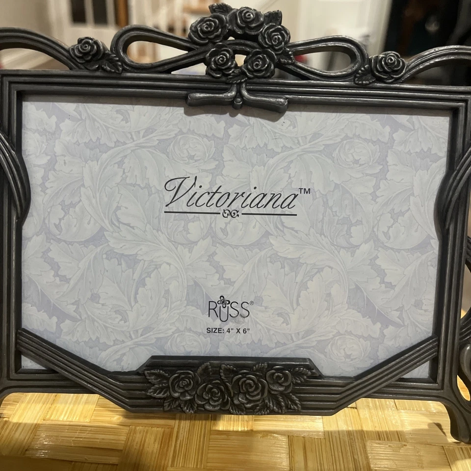 Marco de fotos Russ Victoriana gris peltre plata metal 6X7" vid floral 4X6" Foto 3 de 4