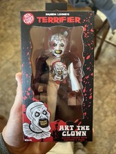 Terrifier Art the Clown Cosutmed Action Figure NECA