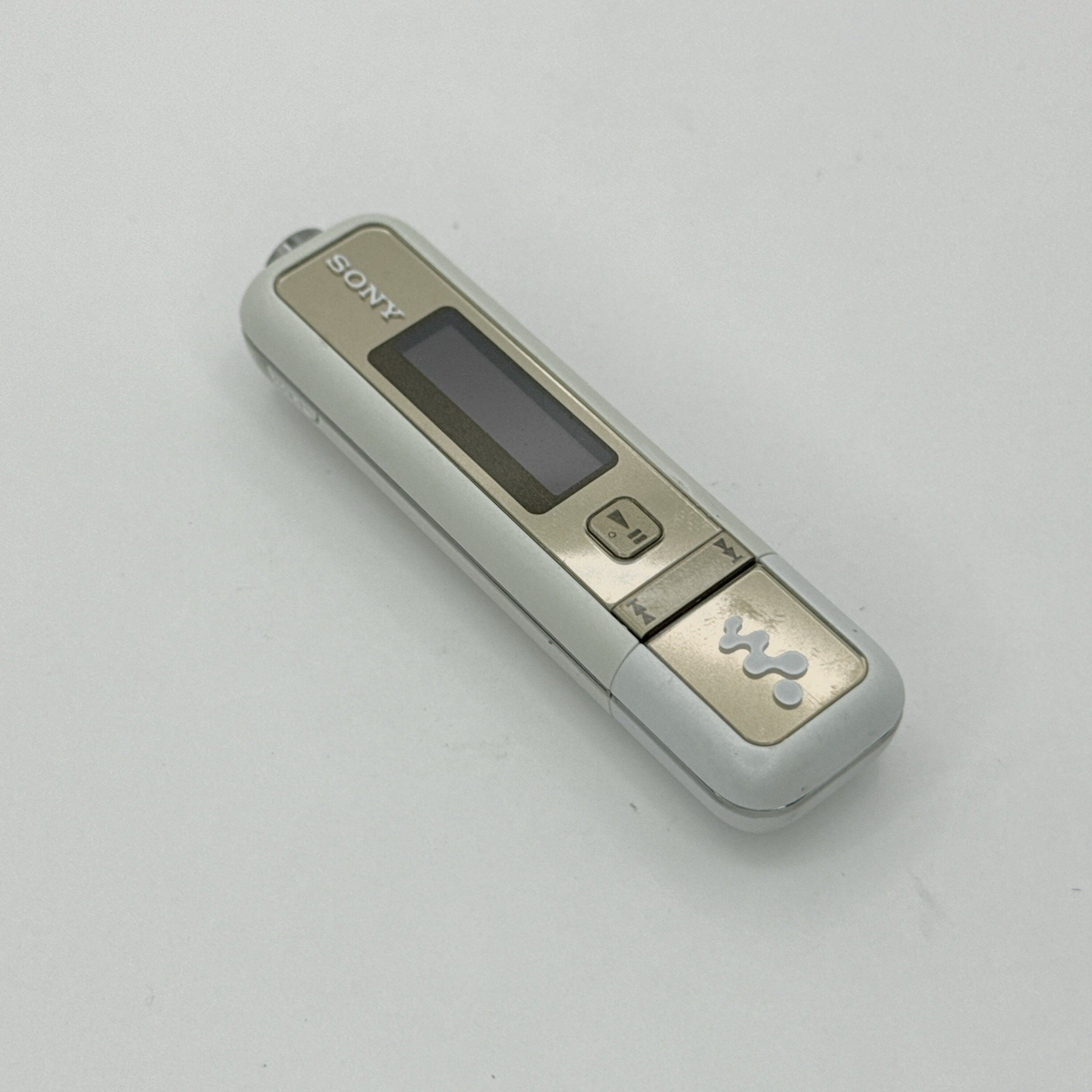 Sony Walkman NW-E023F 1GB USB Digital Music Player Gold White