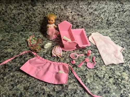Vintage 1976 Barbie Mattel Sunshine Family Baby Bath Set - 15+ pieces