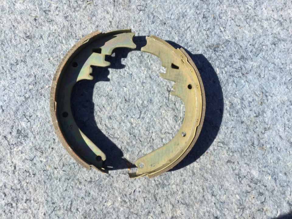 NOS Delco rear brake shoes 71-76 Chevelle Impala Belair Caprice Cutlass & more - Image 4 of 4