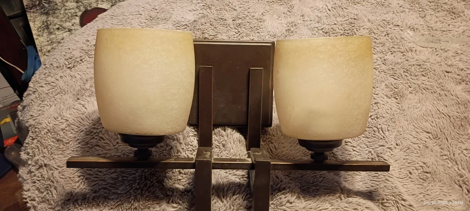 Lámpara de tocador Hampton Bay 2 Foto 3 de 3